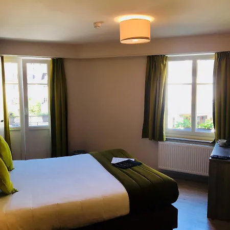 Otel Les Deux Tours Esch-sur-Sûre